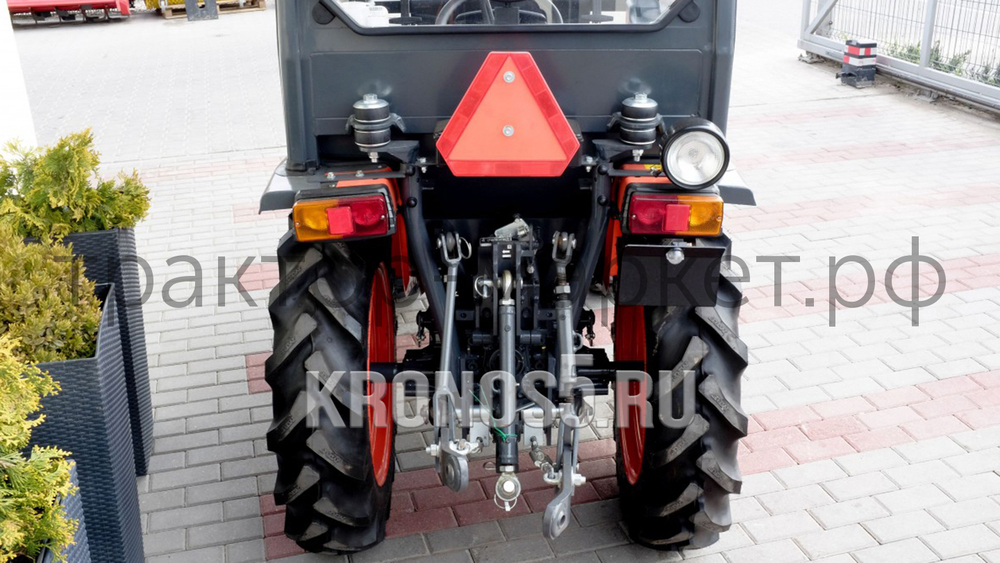 Трактор Kubota | Кубота B2741SС 9+3 (Kubota India) STD agri 7.00-12 / 8.3-20 (с ПСМ)