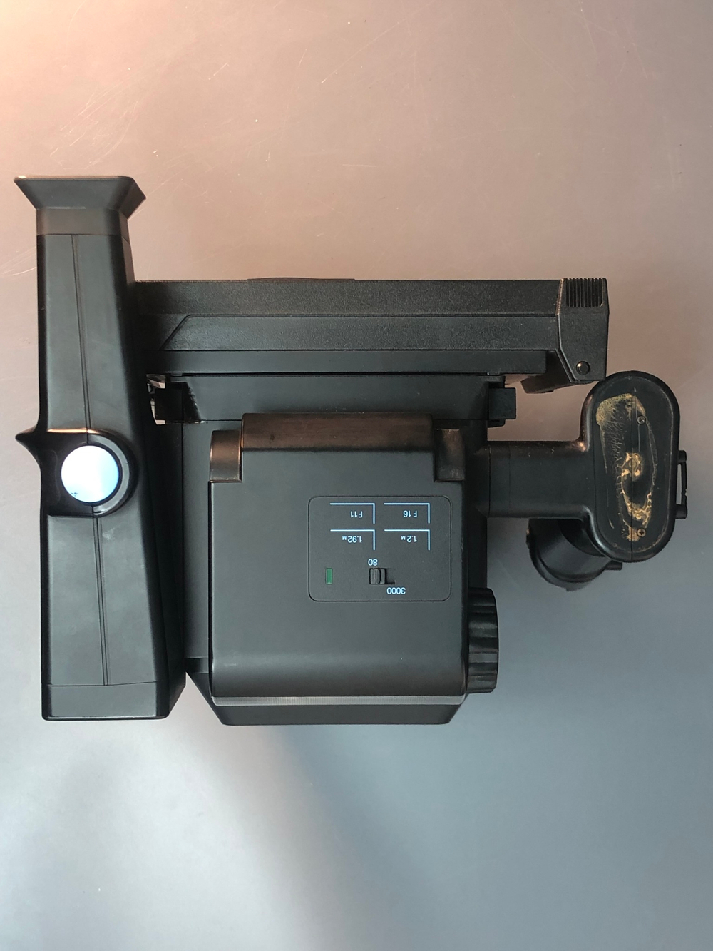 Polaroid Miniportrait 203, обломана крышка батарейного отсека