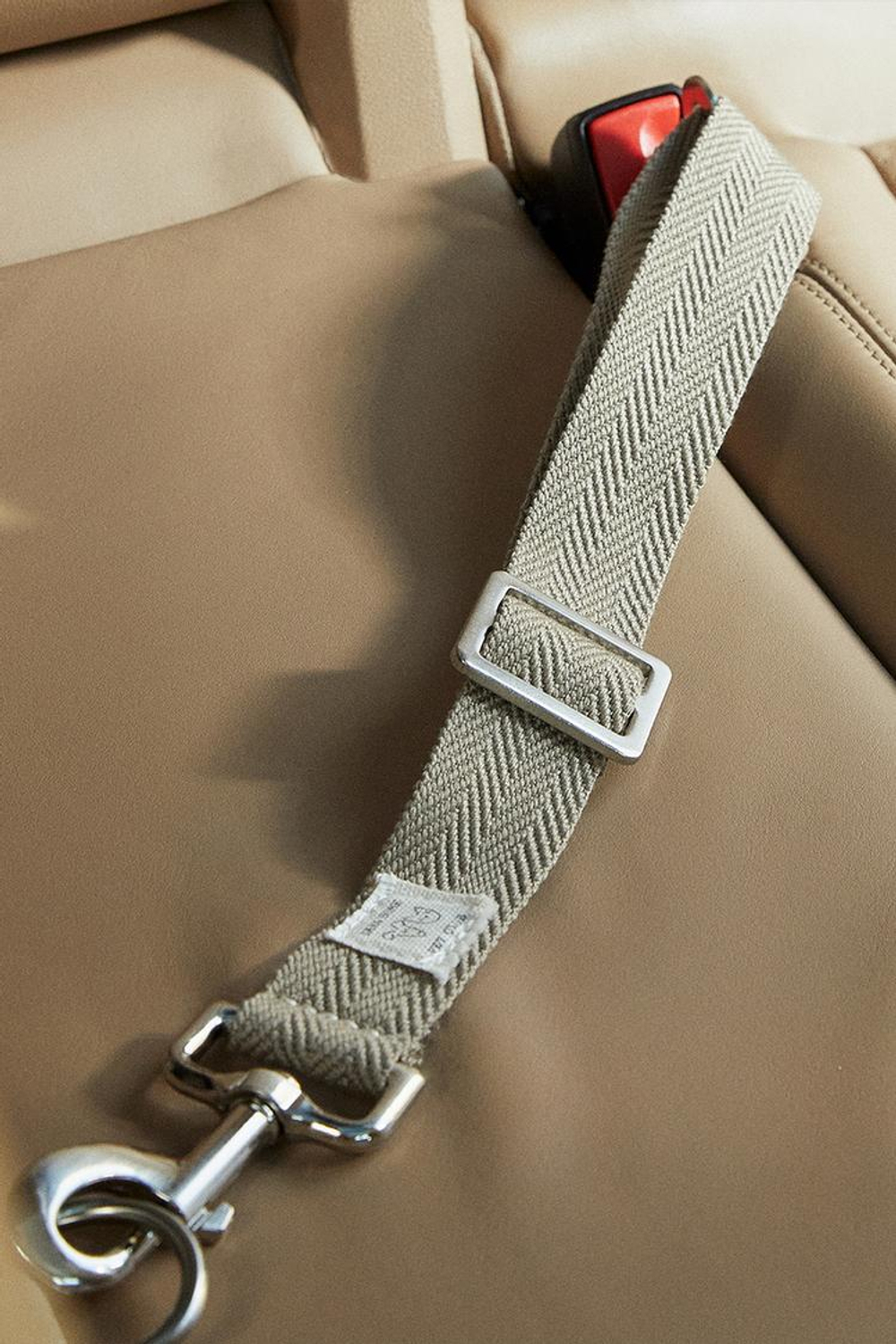 ZARA HOME АВТОМОБИЛЬНЫЙ РЕМЕНЬ БЕЗОПАСНОСТИ ДЛЯ ДОМАШНИХ ЖИВОТНЫХ, ХАКИ