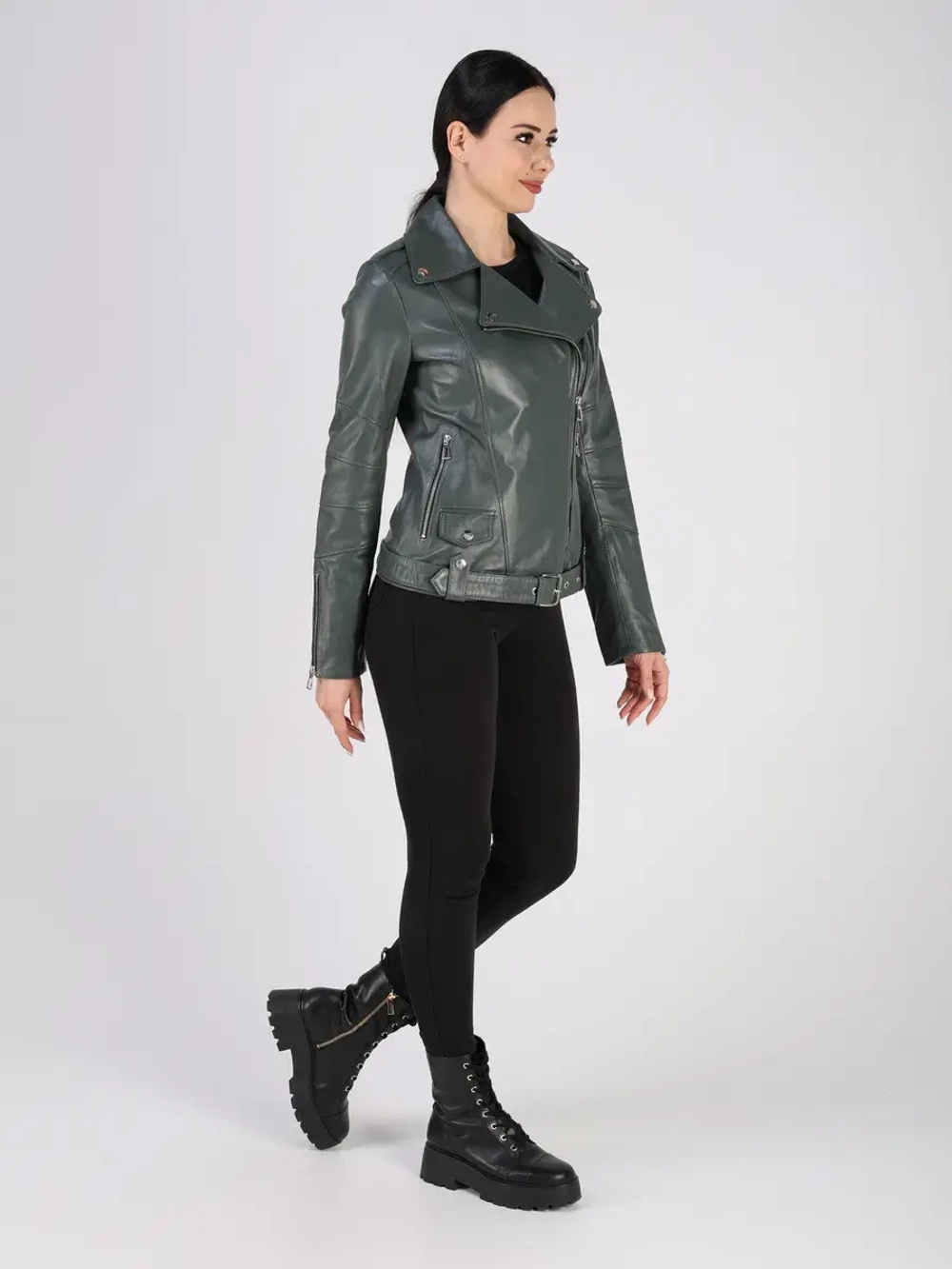 Кожаная куртка демисезонная косуха