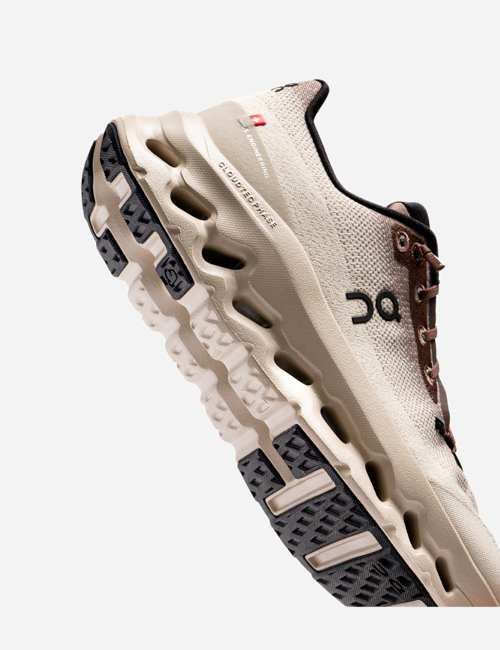 On Running Cloudtilt "Sand"