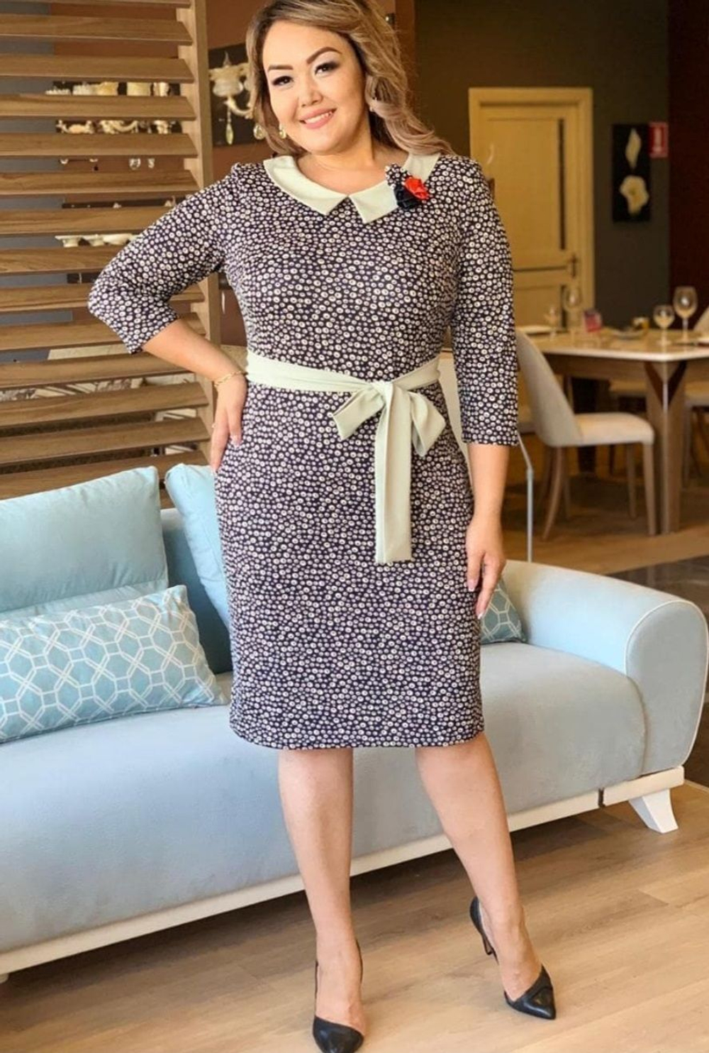 Платье женское нарядное праздничное бежевое телесное в горох принт на праздник повседневное в офис на работу рабочее юбка с поясом пояс коктейльное  болотное трикотажное стрейч большой размер 48 трикотаж