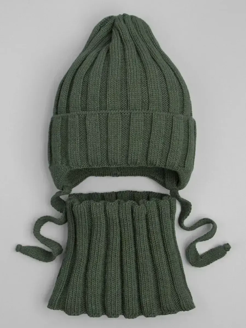 Шапка детская осенняя со снудом