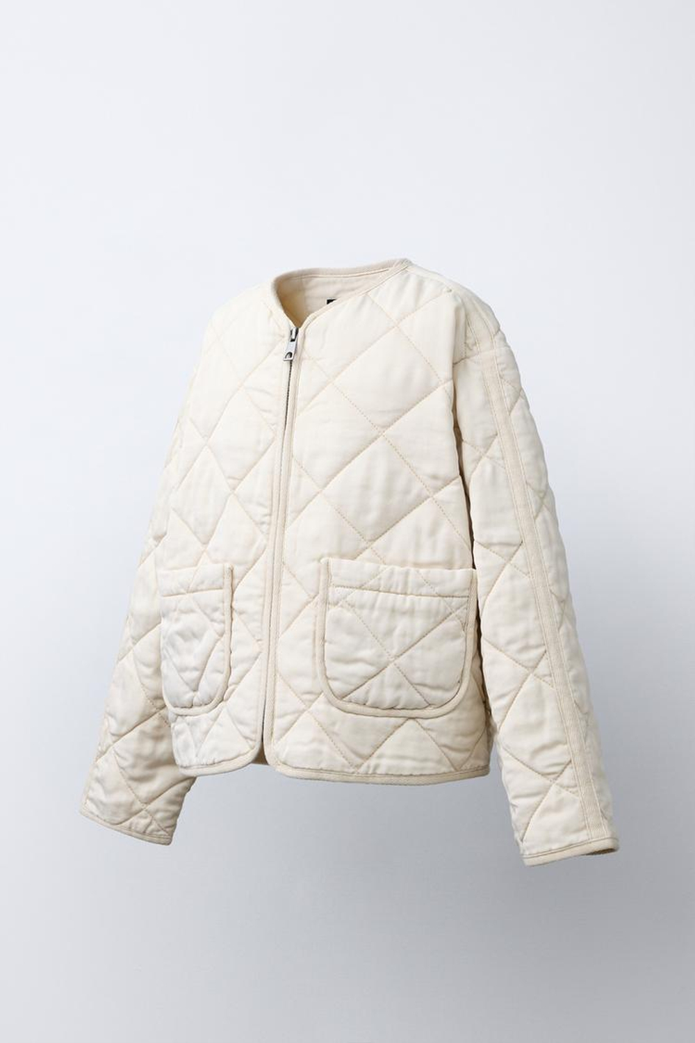 ZARA СТЕГАНАЯ КУРТКА НА МОЛНИИ, ЭКРЮ