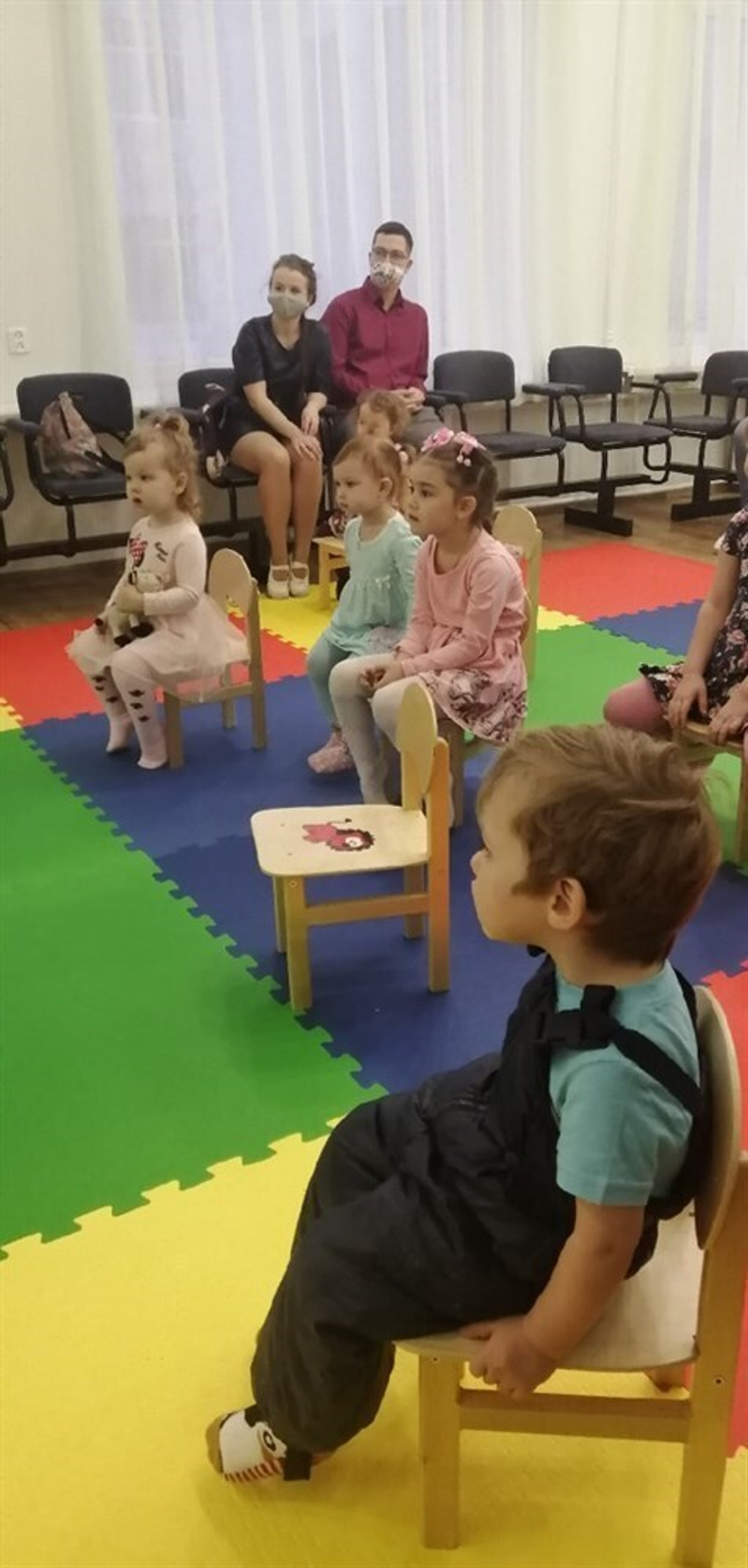 Модульное напольное покрытие ПВХ для детских игровых зон, 100х100х1,5 см