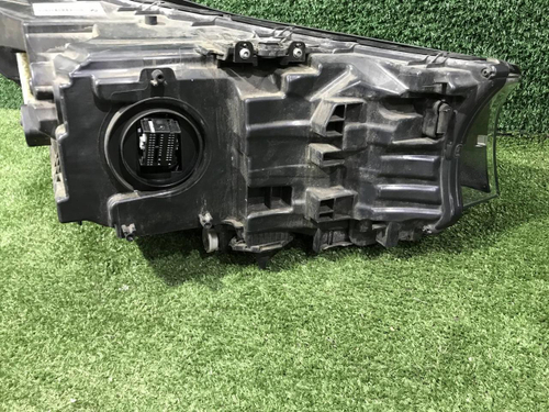 Фара левая BMW 7er G11 G12 (2015-2019) LED