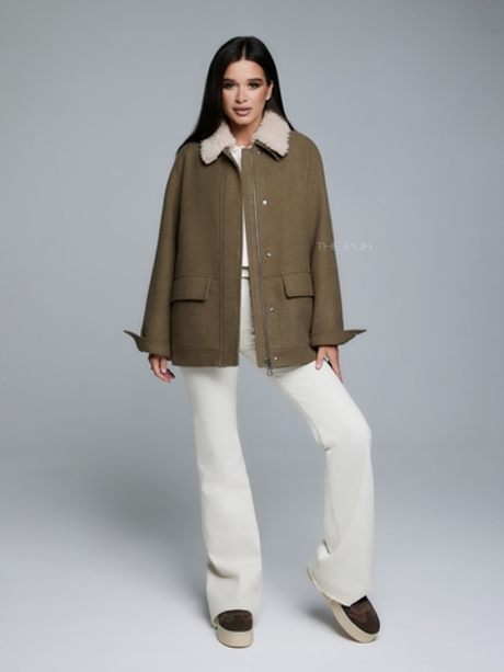 Куртка с меховым воротником в цвете хаки