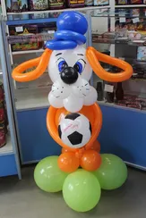 Собачка с мячом