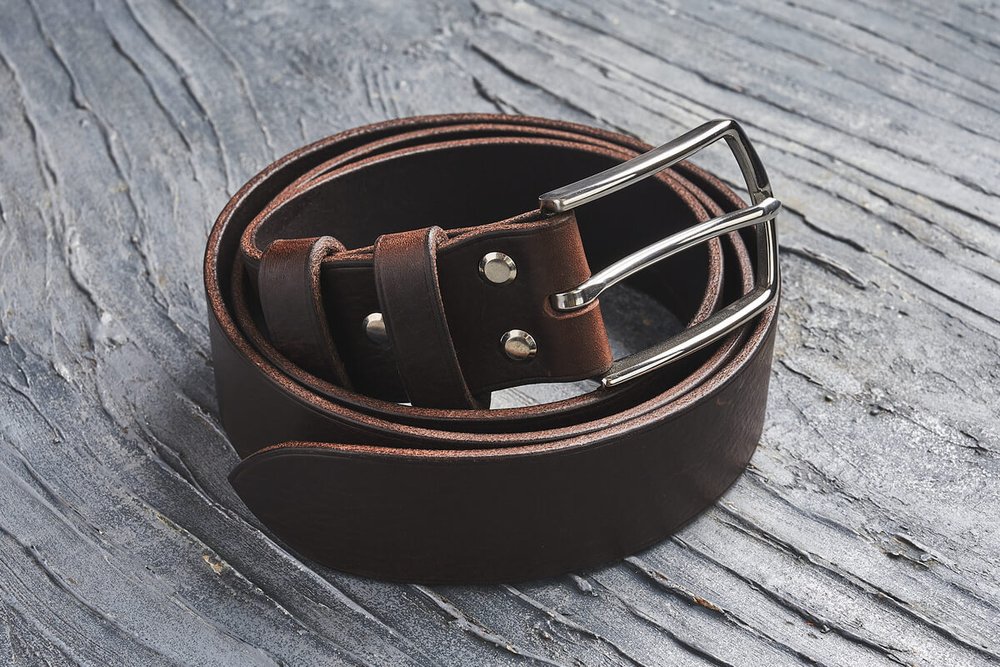 Ремень из текстурной итальянской кожи, цвет «каштан», хромированная пряжка