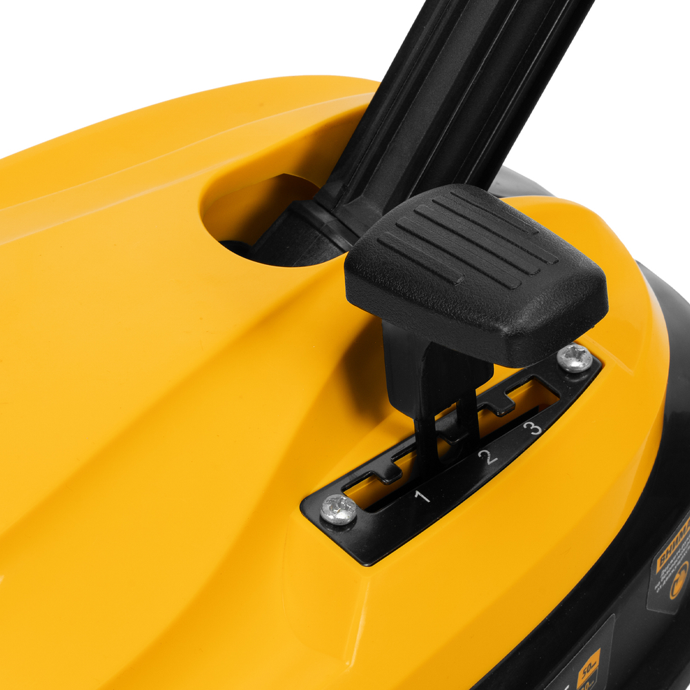 Портативная аккумуляторная газонокосилка CLM-22, Li-ion, 20В, 220 мм // Denzel