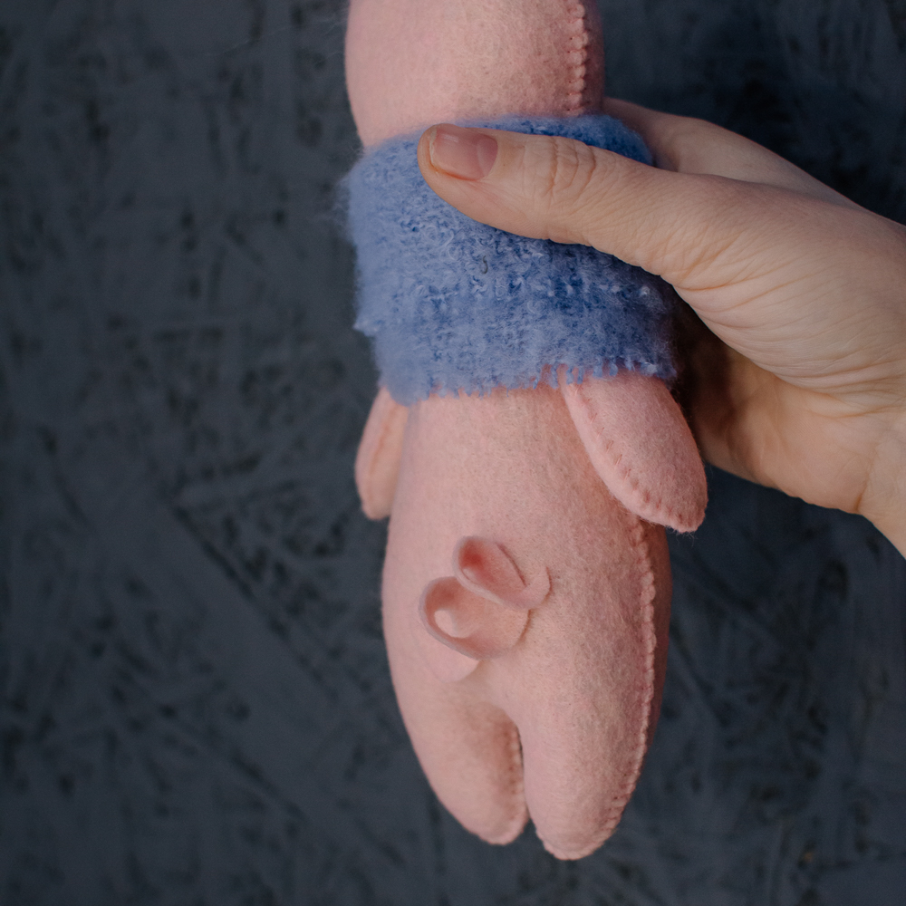 Игрушка ручной работы Хрюшка