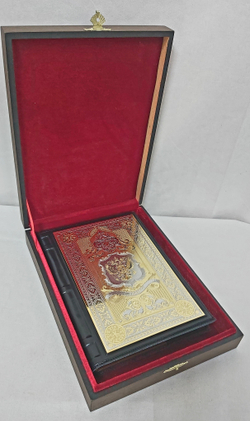 Ежедневник А5 «Герб России»  в подарочном футляре (Златоуст)