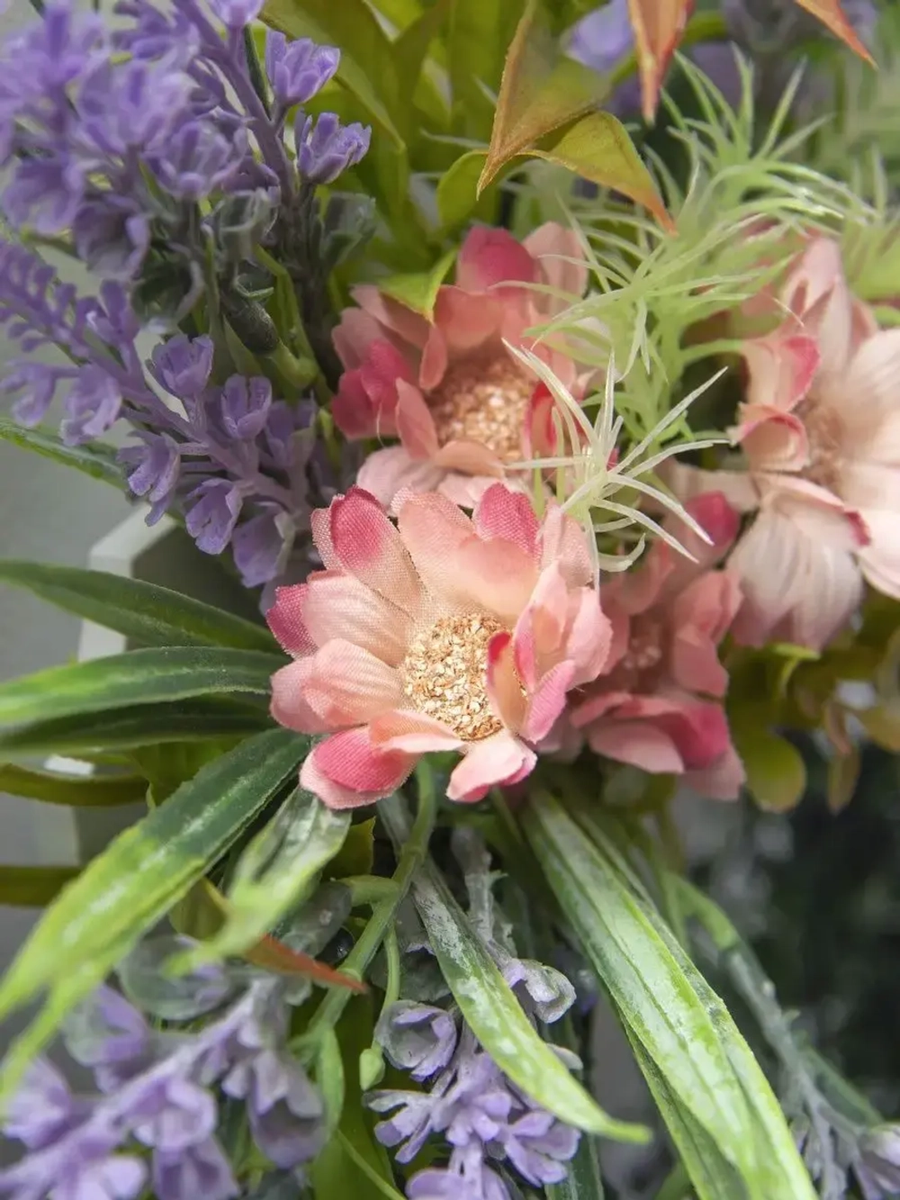 Искусственные цветы для декора в кашпо