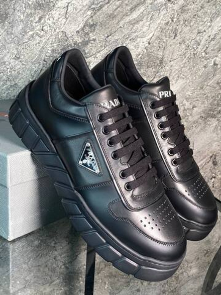 Кроссовки Prada