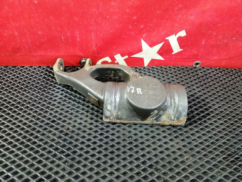 Кронштейн амортизатора переднего правый