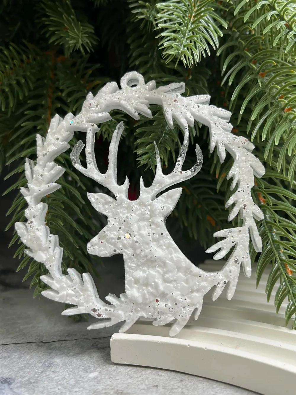 Новогодняя елочная игрушка Олень в круге