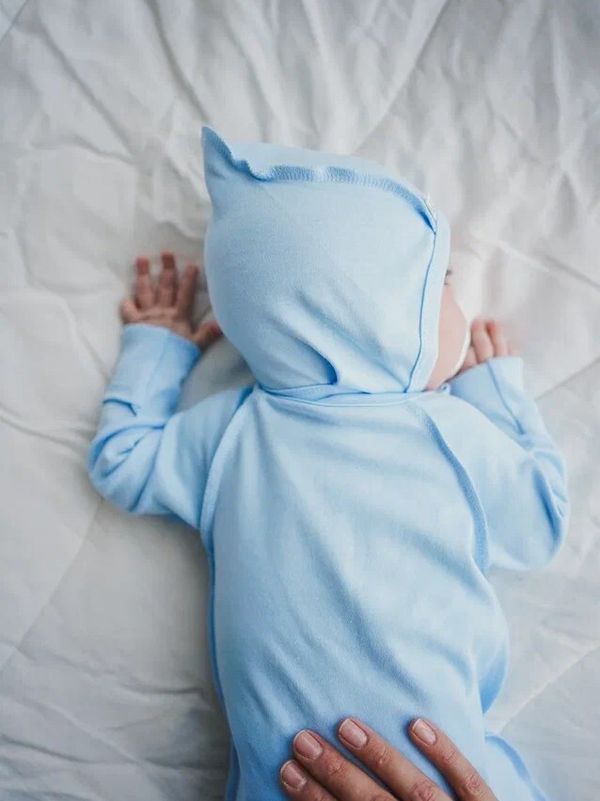 Чепчик для новорожденных 