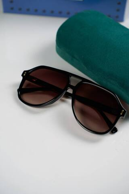 Солнцезащитные очки Gucci