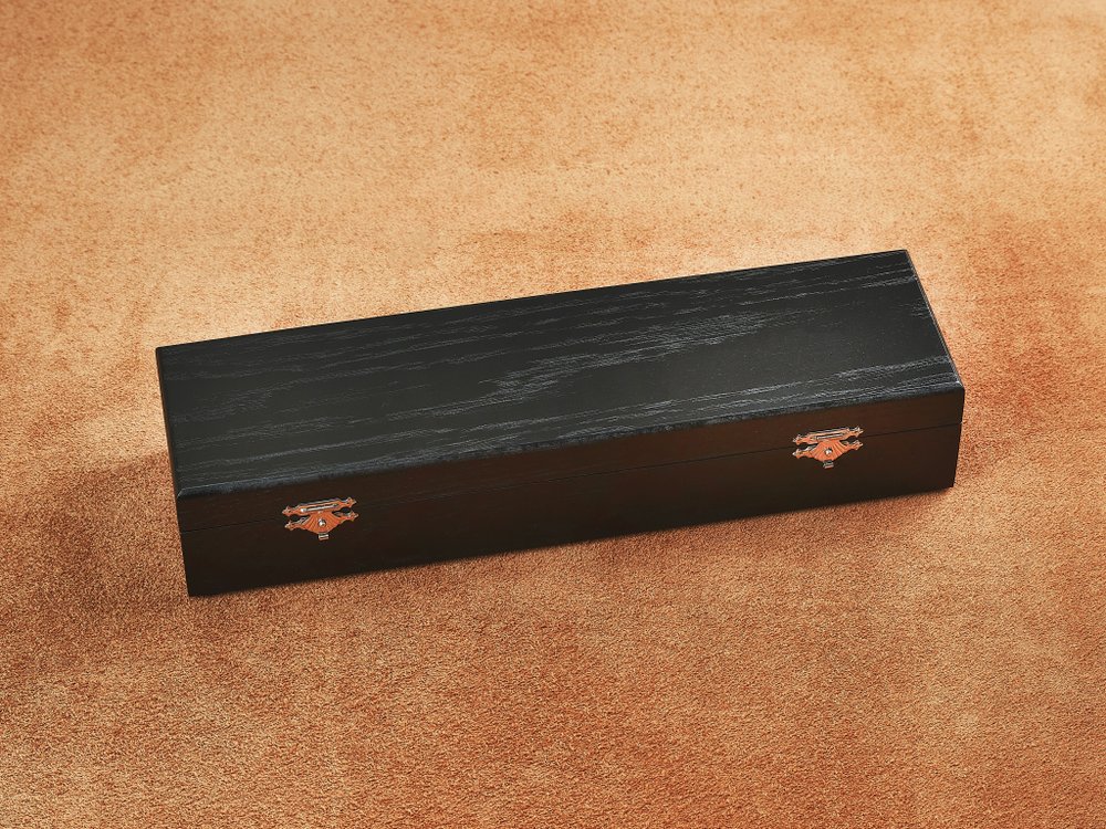 Якутский нож "Амга", сталь Х12МФ, рукоять гранатовая стабилизированная карельская береза / рисунок