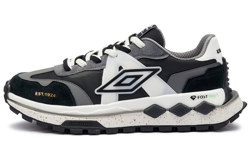 Umbro FUSE Spaceship Shoes Slip Resistant, Abrasion Resistant, Coverage, Support, Rebound Low top Casual Shoes Men"s