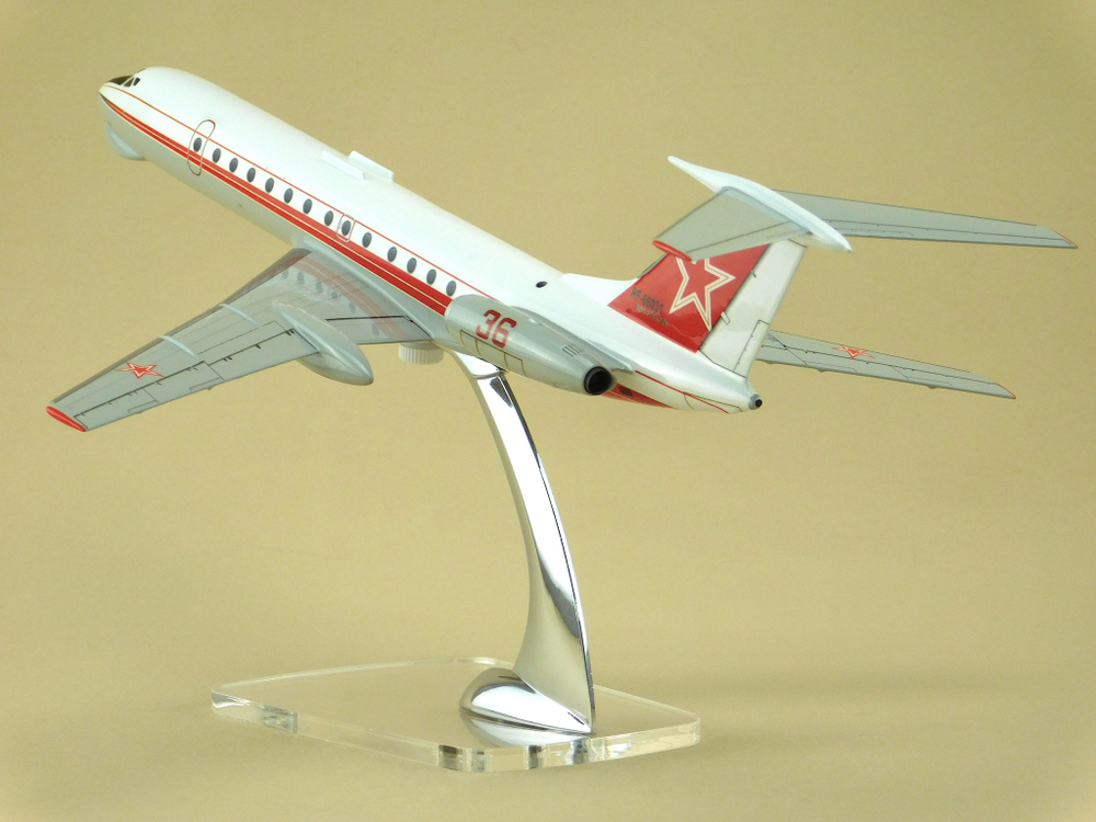Модель самолета Ту-134Ш (М1:100, ВВС России, RF-66031, 36)