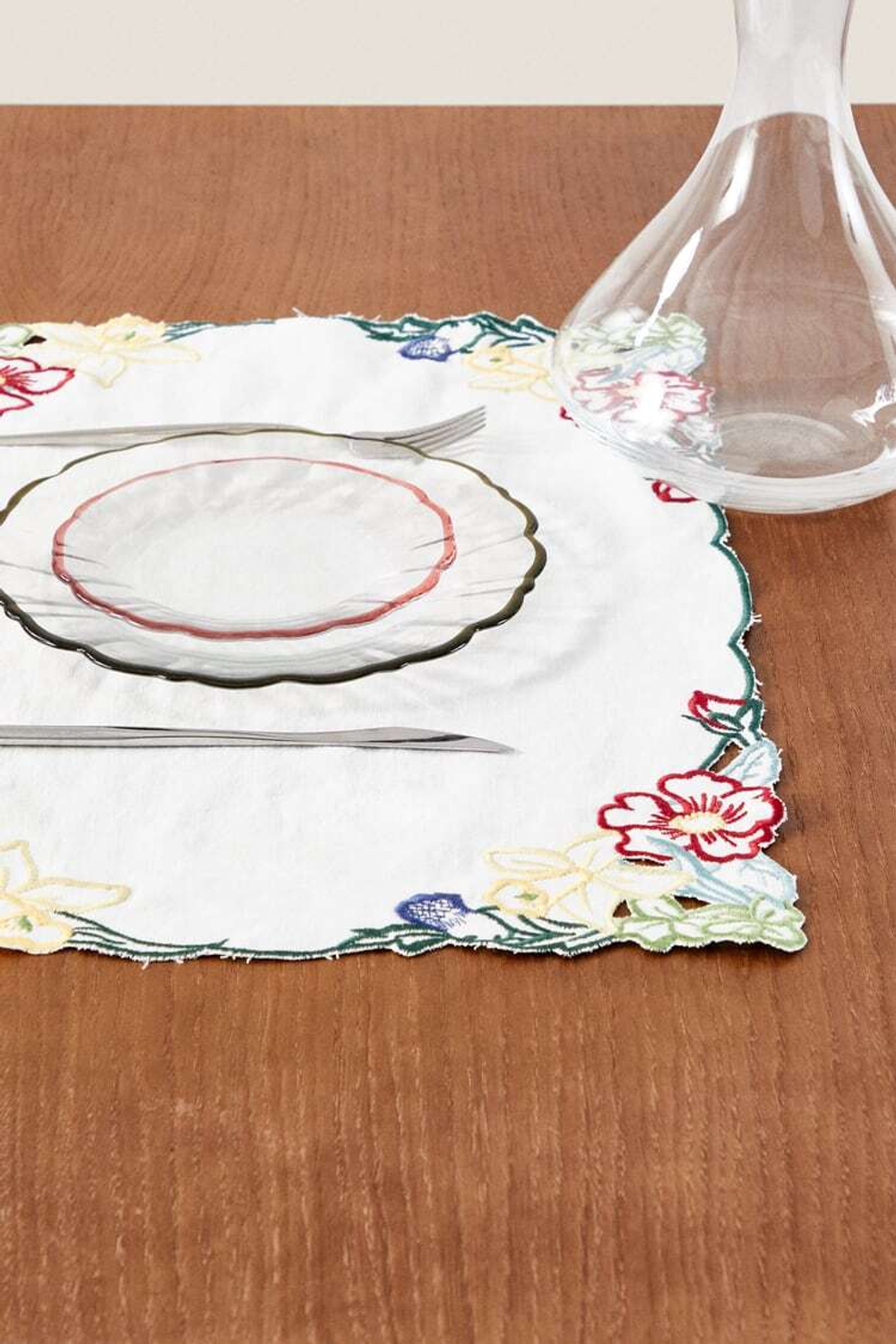 ZARA HOME САЛФЕТКА С ВЫШИВКОЙ ИЗ ХЛОПЧАТОБУМАЖНОГО ПОЛОТНА, БЕЛЫЙ