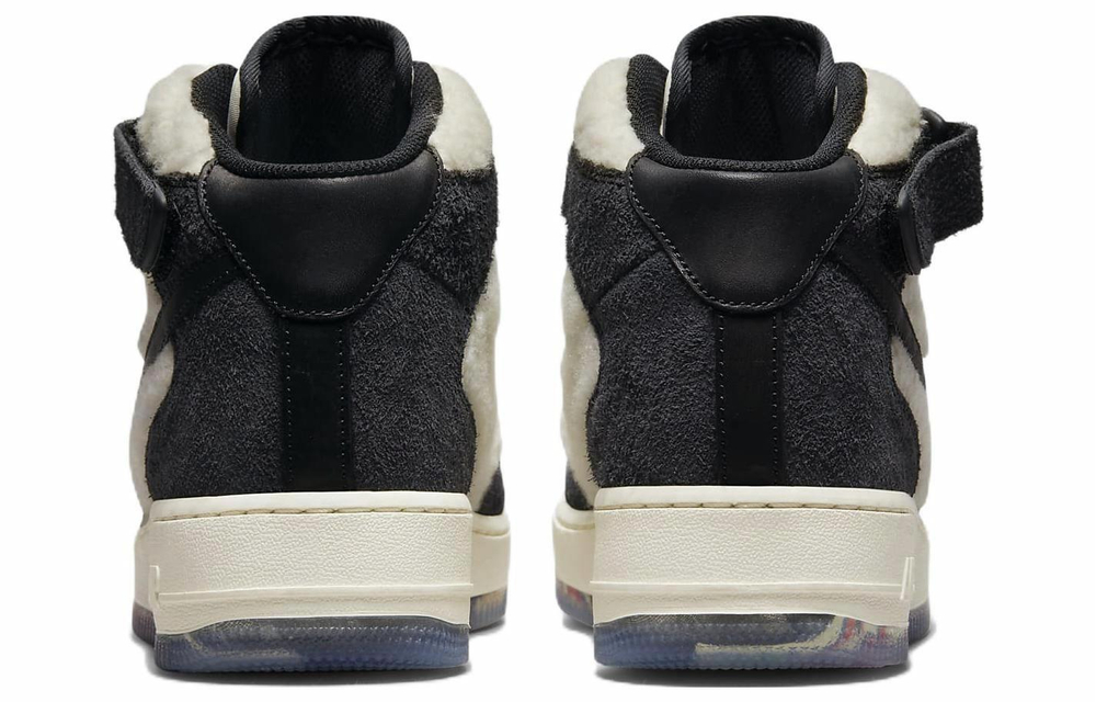 Кроссовки Nike Air Force 1 07 Premium Panda
