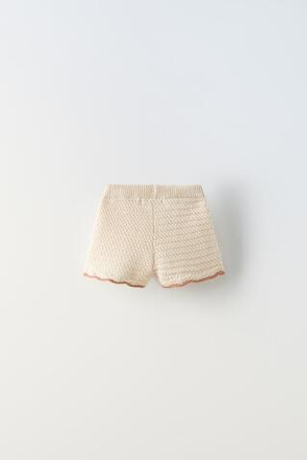 ZARA ТРИКОТАЖНЫЕ ШОРТЫ, ЭКРЮ