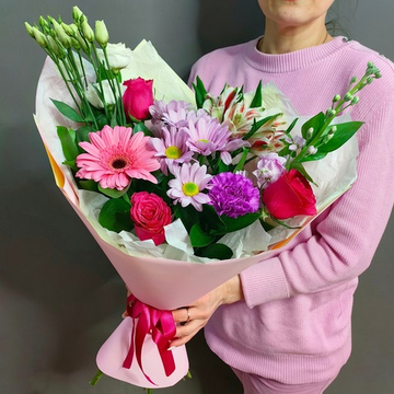 Авторский букет в яркой гамме