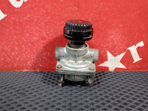 Клапан ускорительный