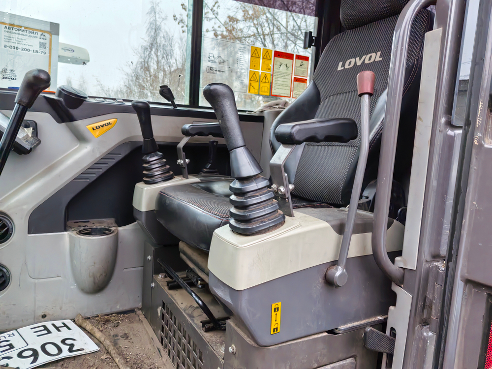 Lovol FR* Мини-экскаватор FR60E (Дизельный, 3,1 л, 49 л.с., АТ)