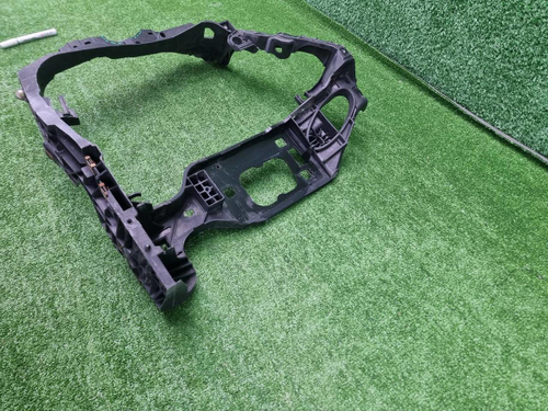 Кронштейн интеркулера правый Porsche Macan (14-18)