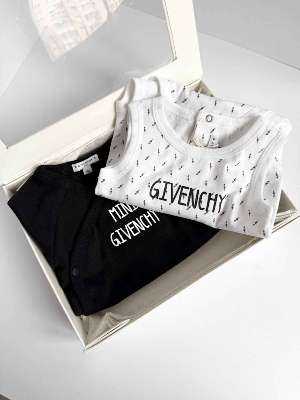 Новый комплект хлопковых боди Givenchy 2 шт, 50