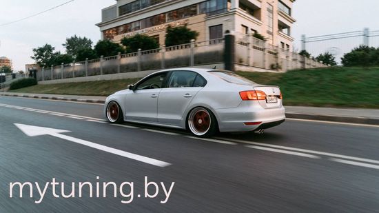 Козырек на заднее стекло для Volkswagen Jetta 6