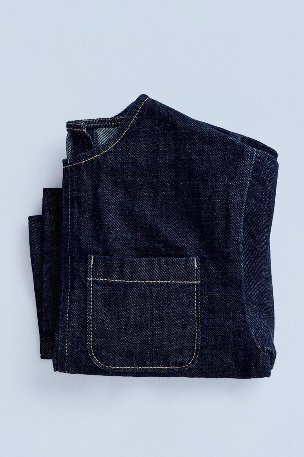 ZARA TIMELESZ - ДЖИНСОВАЯ РУБАШКА С ДЕКОРАТИВНОЙ СТРОЧКОЙ, ТЕМНЫЙ ИНДИГО