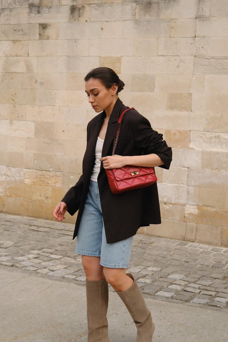 KELLY S красная