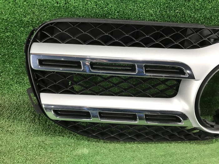 Решетка радиатора Mercedes GLS x167 (2019-2023)