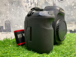 Canon EOS 5D Mark III 49.400 кадров
