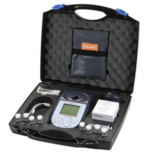 Фотометр Pooltest 25 в 1 с набором реагентов Dinotec