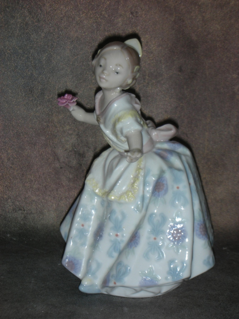Статуэтка. Фарфор. Карменсита. Lladro. Испания