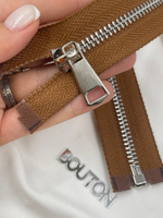 Молния темно-коричневая серебро