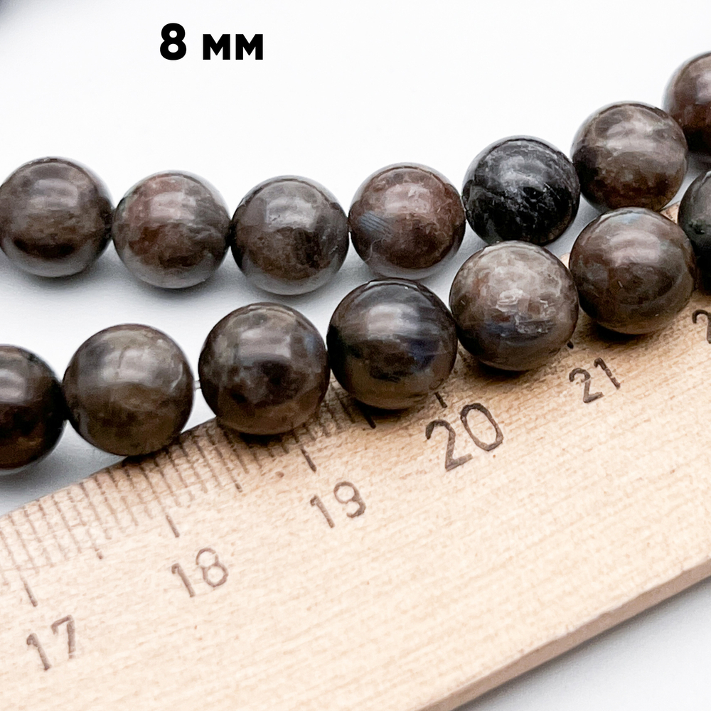 Лабрадорит бусины, диаметр около 8,4-8,6 мм, цена за 11 шт (1/4 нити)