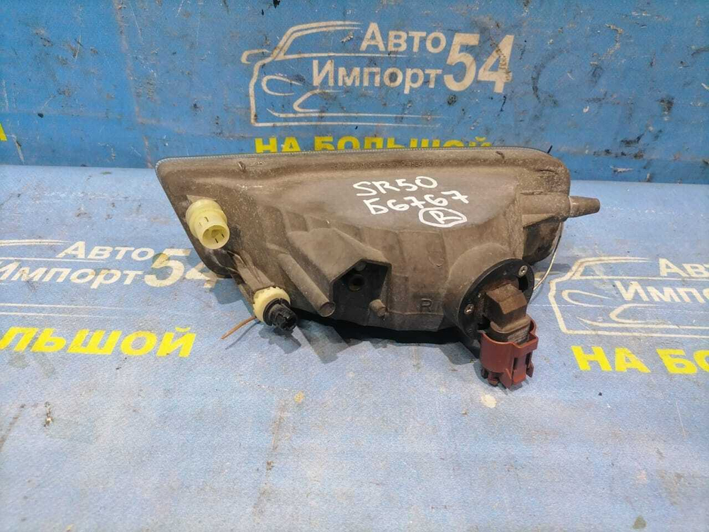 Туманка правая TOYOTA TOWNACE NOAH 1998-2008