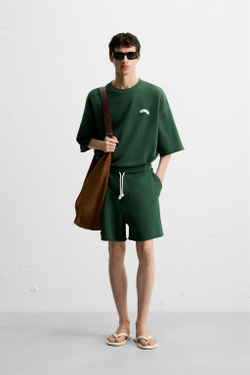 ZARA ФУТБОЛКА С ВЫШИВКОЙ, ЗЕЛЕНЫЙ