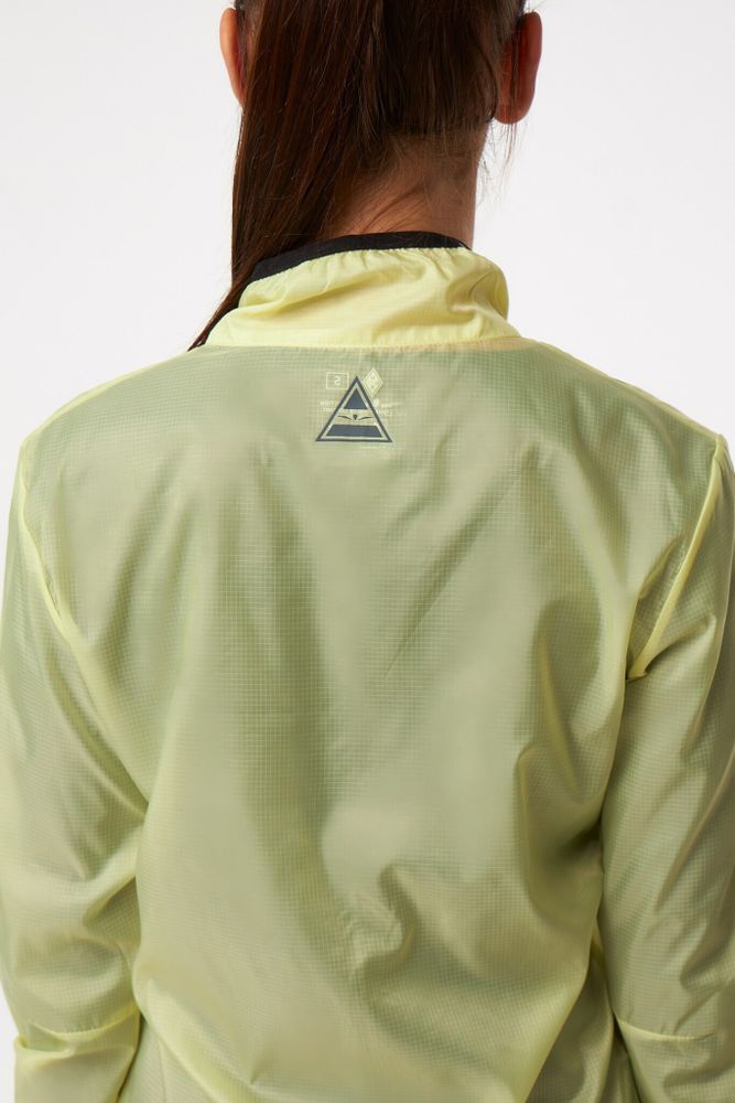ВЕТРОВКА ЖЕНСКАЯ UGS WIND JACKET | PASTEL YELLOW