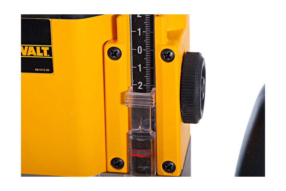 Фрезер DeWalt DW624