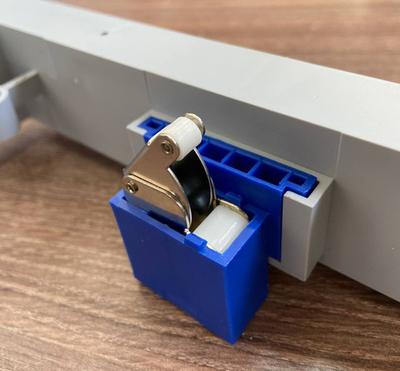 Люк ревизионный под покрытие съемный 350х250 мм, дверка 290х190 мм