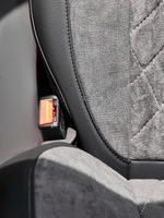 Чехлы Люкс КамАз 5490 K4 с 2014 года (экокожа, черный, серая вставка)