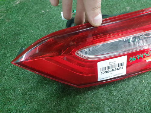 Фонарь правый внут Toyota Camry xv70 17-нв галоген