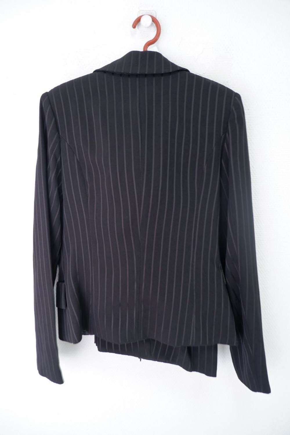 Костюм Наташа школьный из 3-х предметов в  полоску на 14 лет, новый